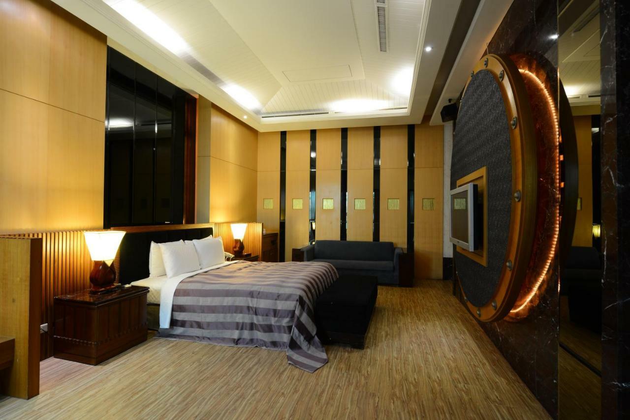 Shantis Motel Csiaji Kültér fotó