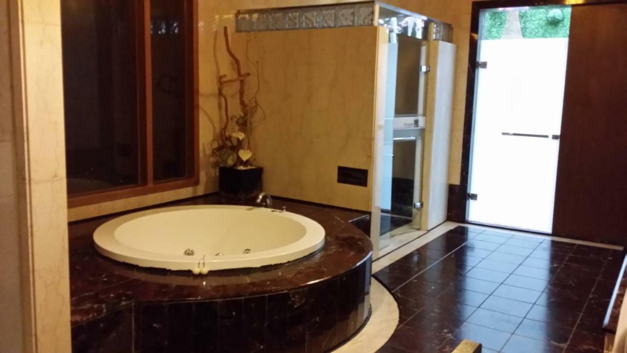 Shantis Motel Csiaji Kültér fotó